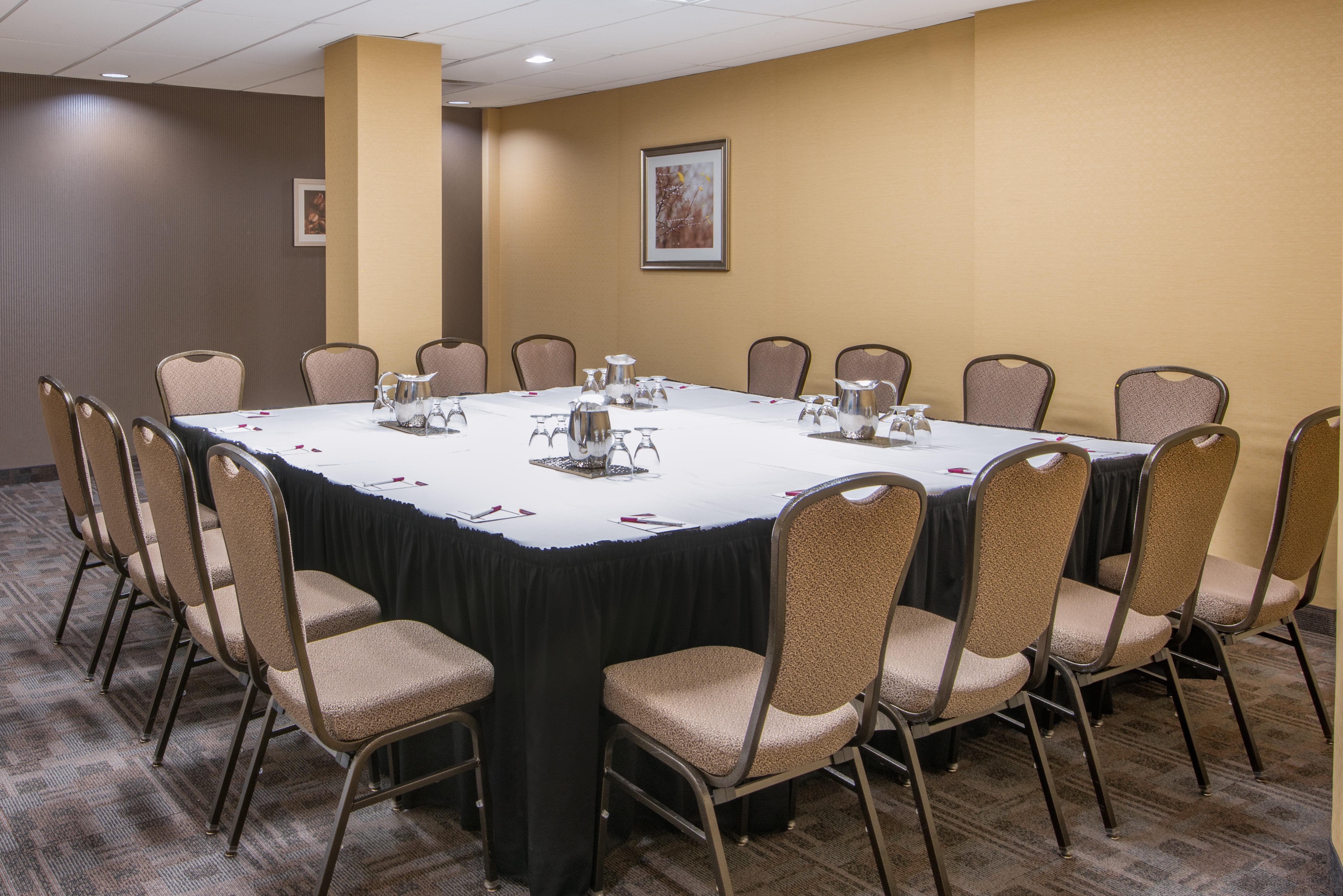 Crowne Plaza Kitchener-waterloo By Ihg Hotel 3*
