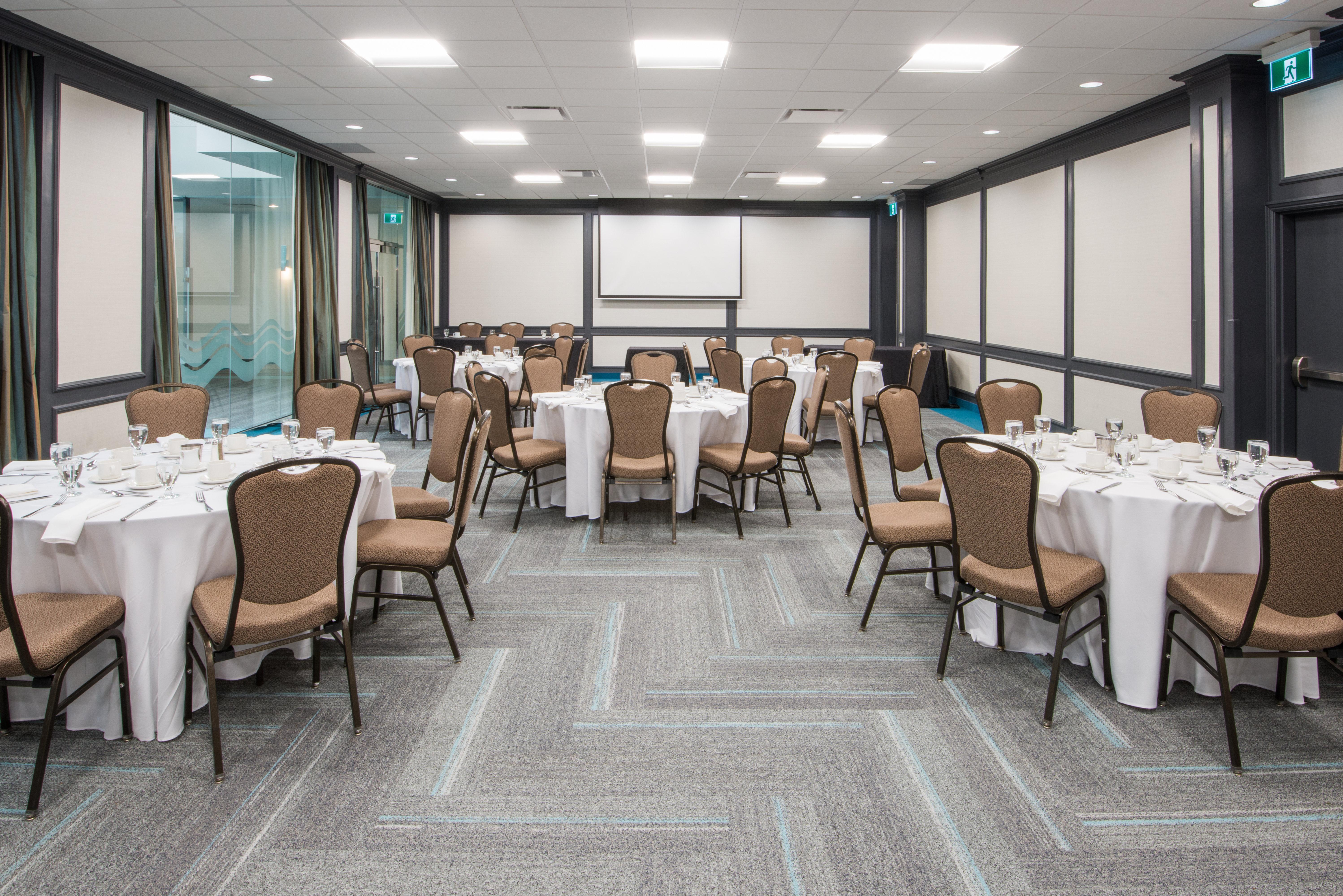 Crowne Plaza Kitchener-waterloo By Ihg Hotel Kitchener