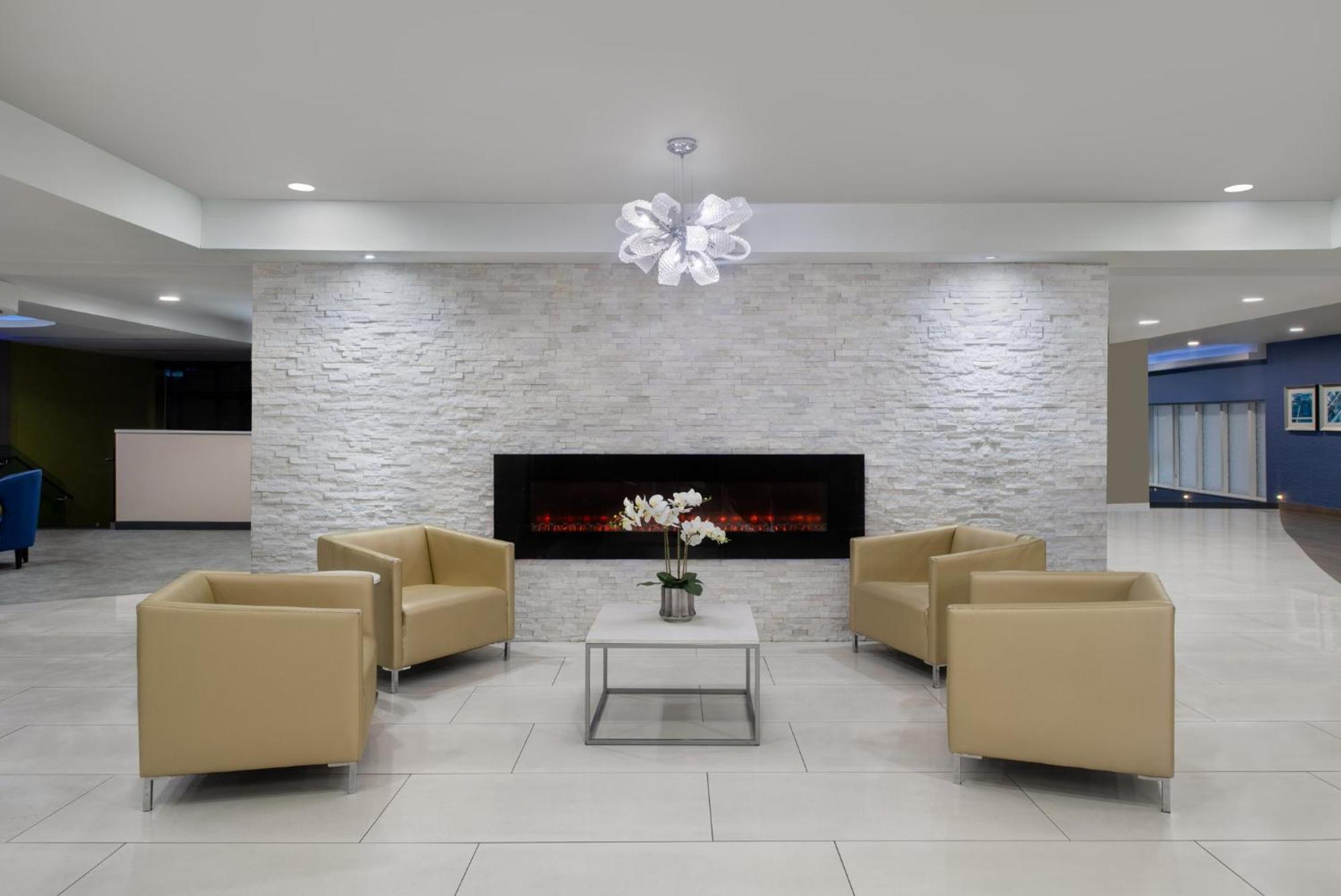 Hotel Crowne Plaza Kitchener-waterloo By Ihg 3*