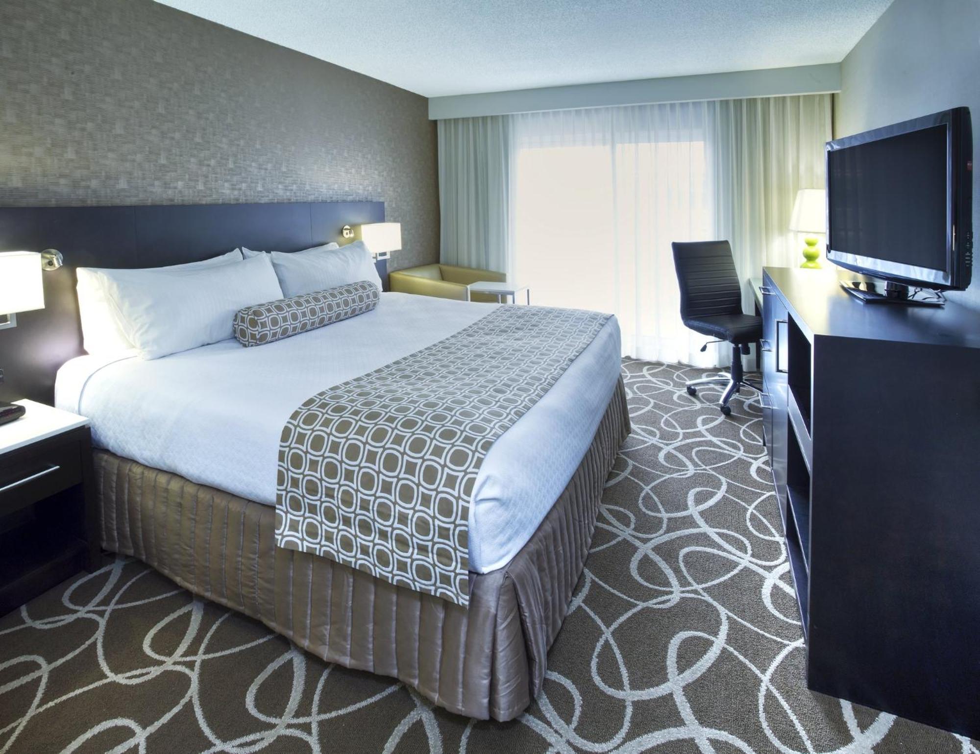 Crowne Plaza Kitchener-waterloo By Ihg 3* Kitchener
